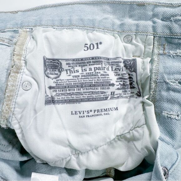 Levi's 501 Button Fly Cropped Straight Leg Split Hem Jeans Blue Size 27 x 26 - Picture 11 of 16